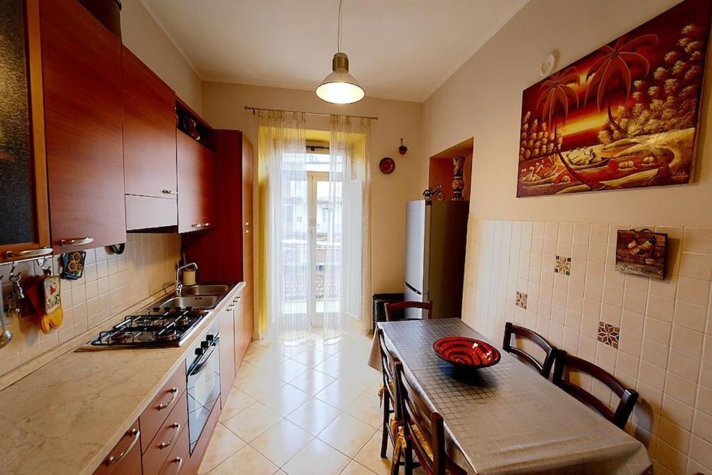 Etno Home: Il Tuo Angolo Di A Apartment Turin